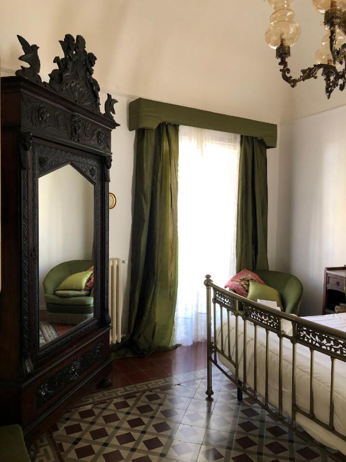 شقة La Casa Sulla Piazza إينّا المظهر الخارجي الصورة