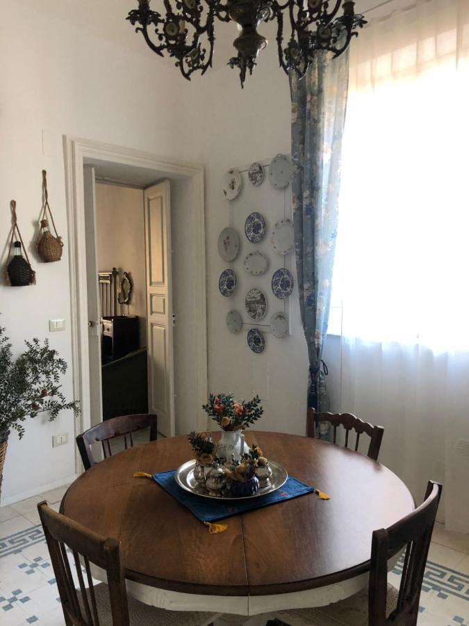 شقة La Casa Sulla Piazza إينّا المظهر الخارجي الصورة